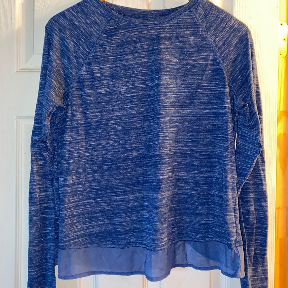 Longsleeve athletic shirt
